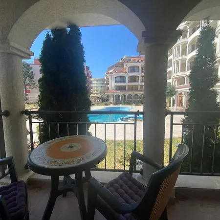 Chateau Del Mar *